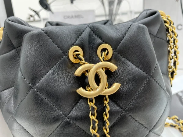 Bucket Bag Dimensions: 17.5x17x14 - Image 8