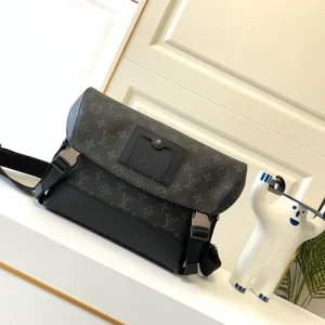 LV Model: M41055 Size 29*20*13cm
