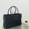BV ARCO TOTE bag Size:38x25cm 609175 - Image 9
