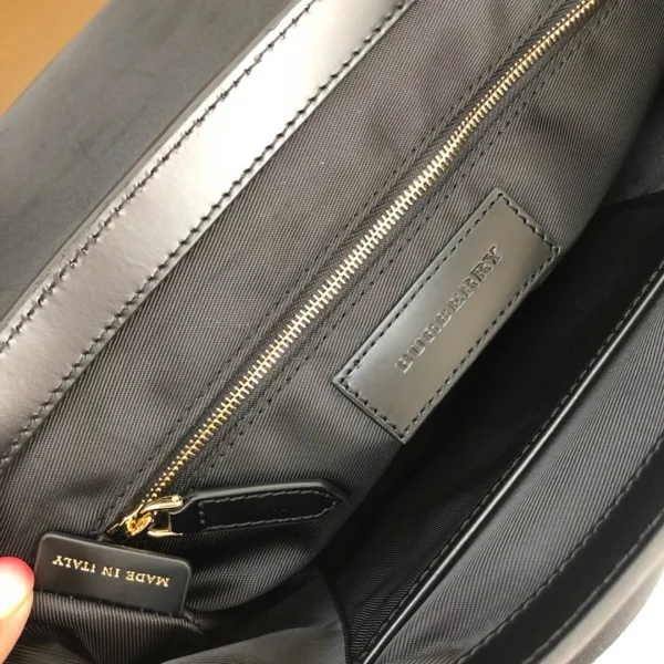 Backpack Size:32.7.25 Code:550678 - Image 5