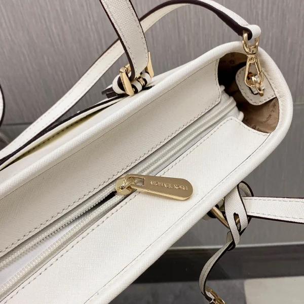 Michael kors MK jetset Size: 22cm*19cm*10cm - Image 12